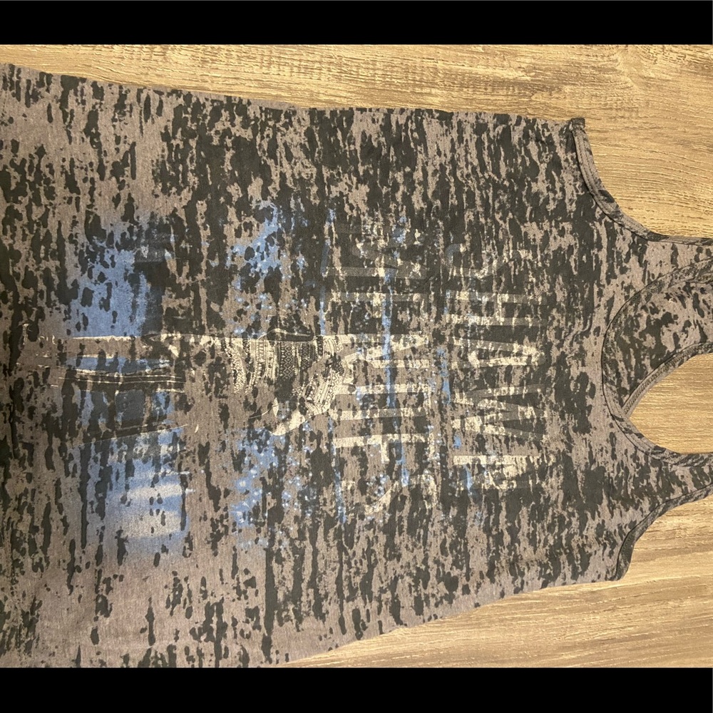 Shawn Mendes tank